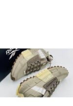 Reebok Bej Spor Ayakkabı – Konfor ve Şıklığı Bir Arada Sunan Modern Tasarım - Görsel 3